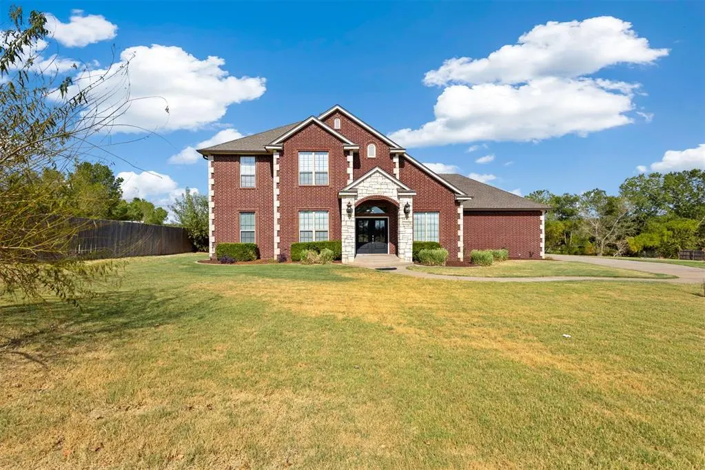 Photo 3 — 4613 Southcreek Road, Oklahoma City, OK 73165