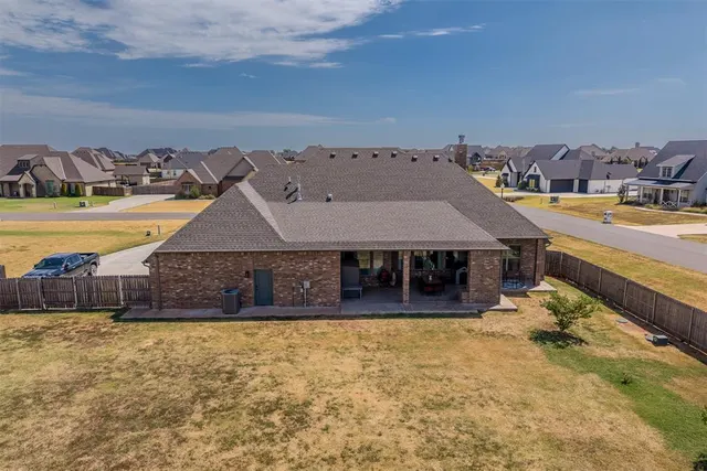 Photo 4 — 995 Bivium Circle, Newcastle, OK 73065