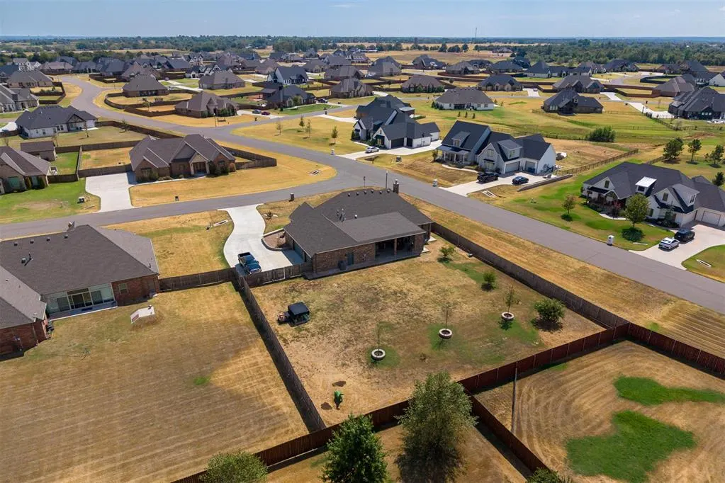 Photo 11 — 995 Bivium Circle, Newcastle, OK 73065