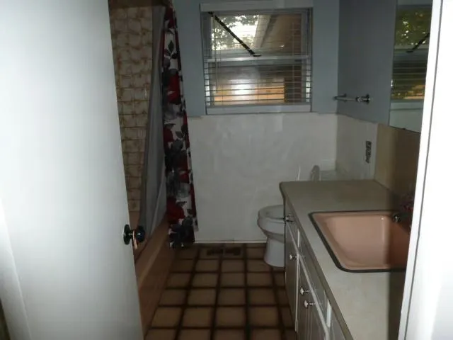 Photo 7 — 2421 Sandra Drive, Midwest City, OK 73110
