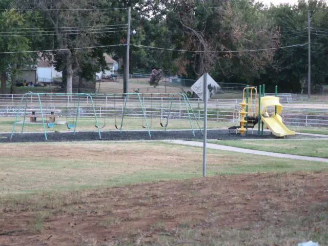 Photo 15 — 2421 Sandra Drive, Midwest City, OK 73110