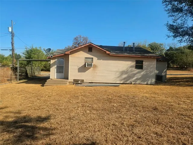 Photo 7 — 2126 SE 56th Street, Oklahoma City, OK 73129