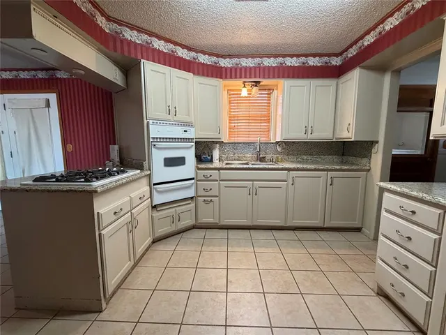 Photo 6 — 216 S 7th Street, Sentinel, OK 73664