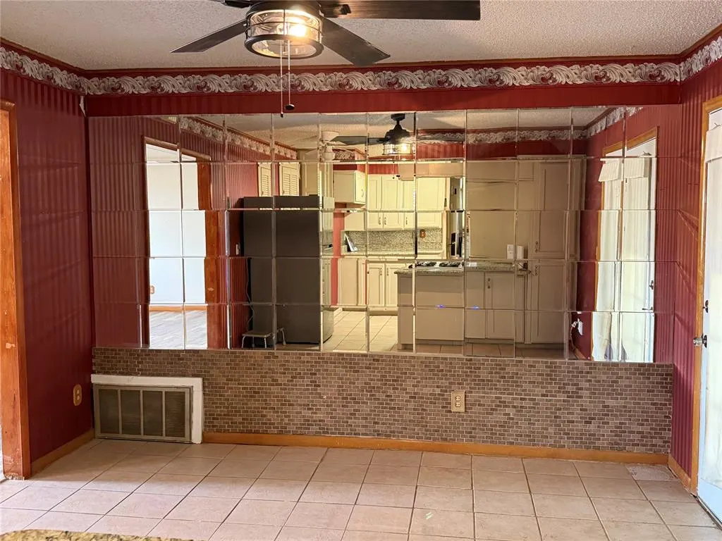 Photo 9 — 216 S 7th Street, Sentinel, OK 73664