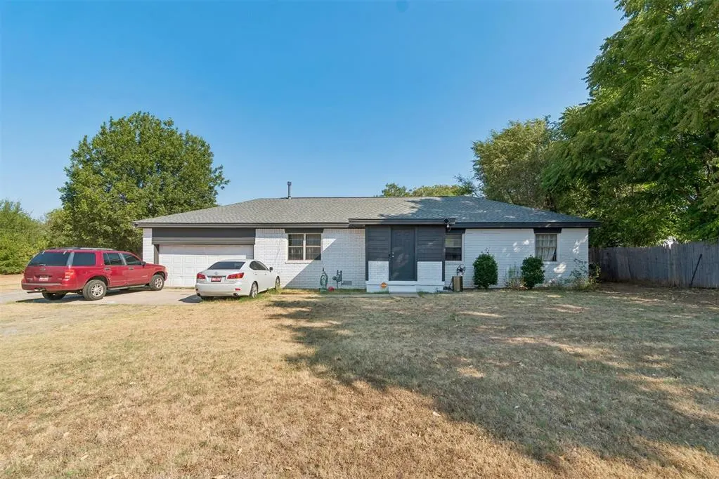 Front exterior — 8625 NE 17th Street, Oklahoma City, OK 73141