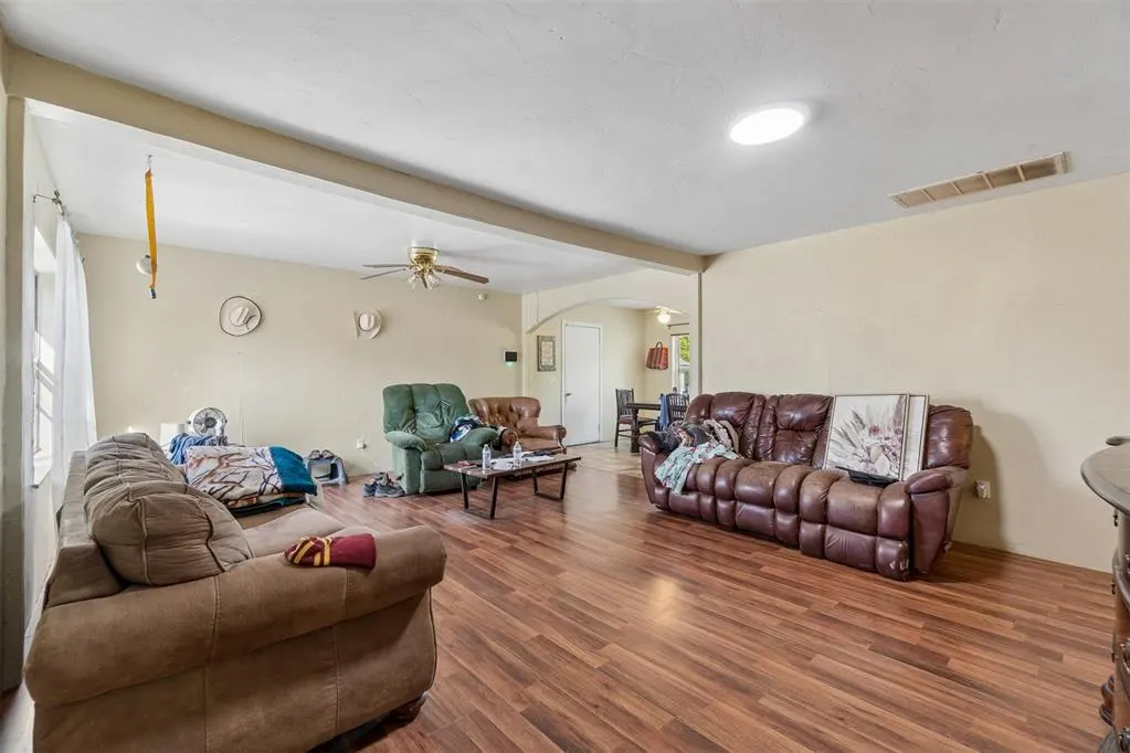 Photo 4 — 8625 NE 17th Street, Oklahoma City, OK 73141