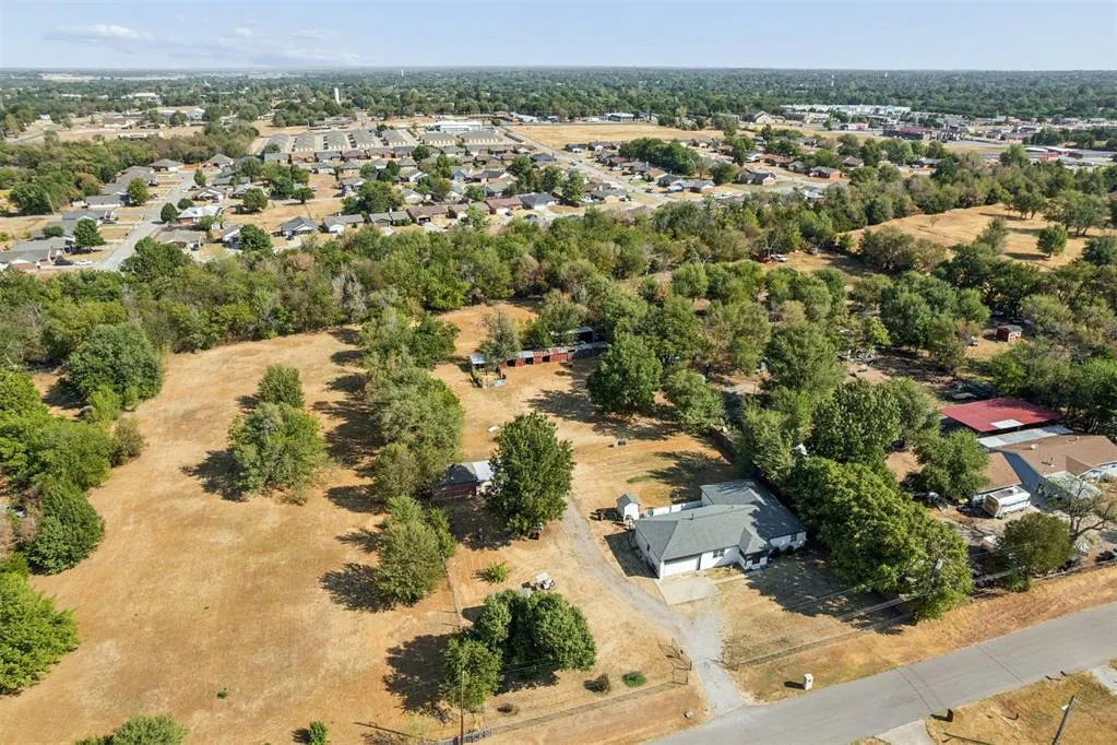 Photo 38 — 8625 NE 17th Street, Oklahoma City, OK 73141