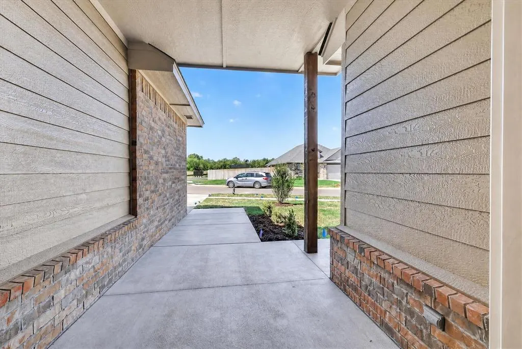 Photo 8 — 1924 Sage Valley Terrace, Yukon, OK 73099