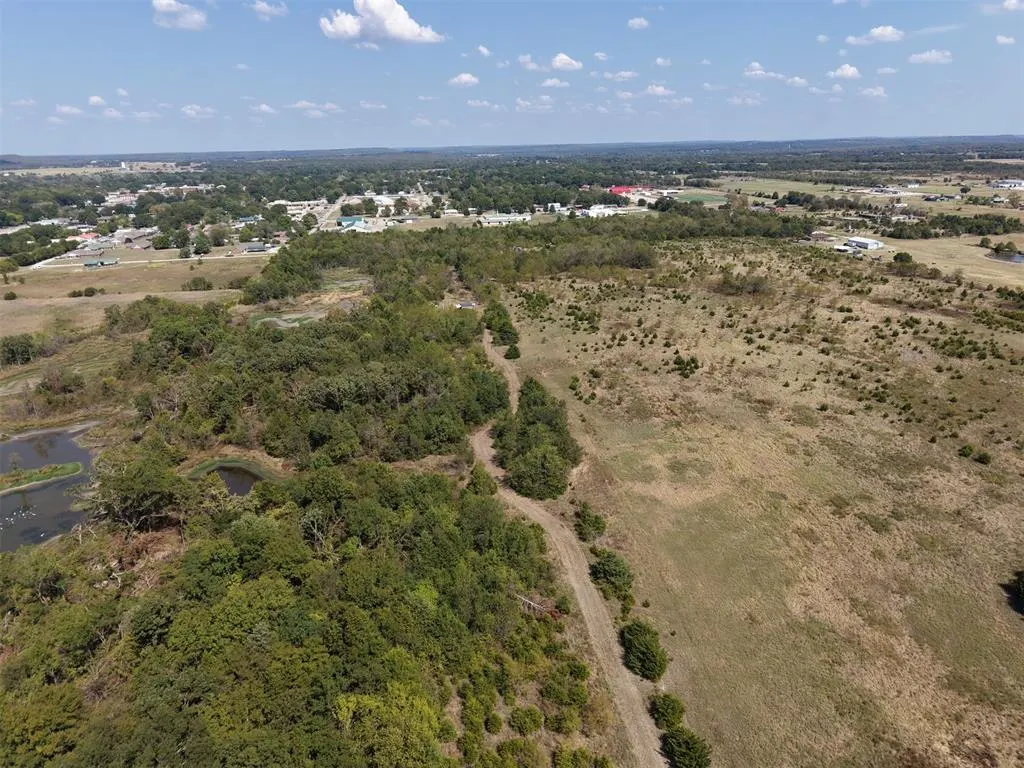 Photo 7 — 725 S Okmulgee Street, Wetumka, OK 74883