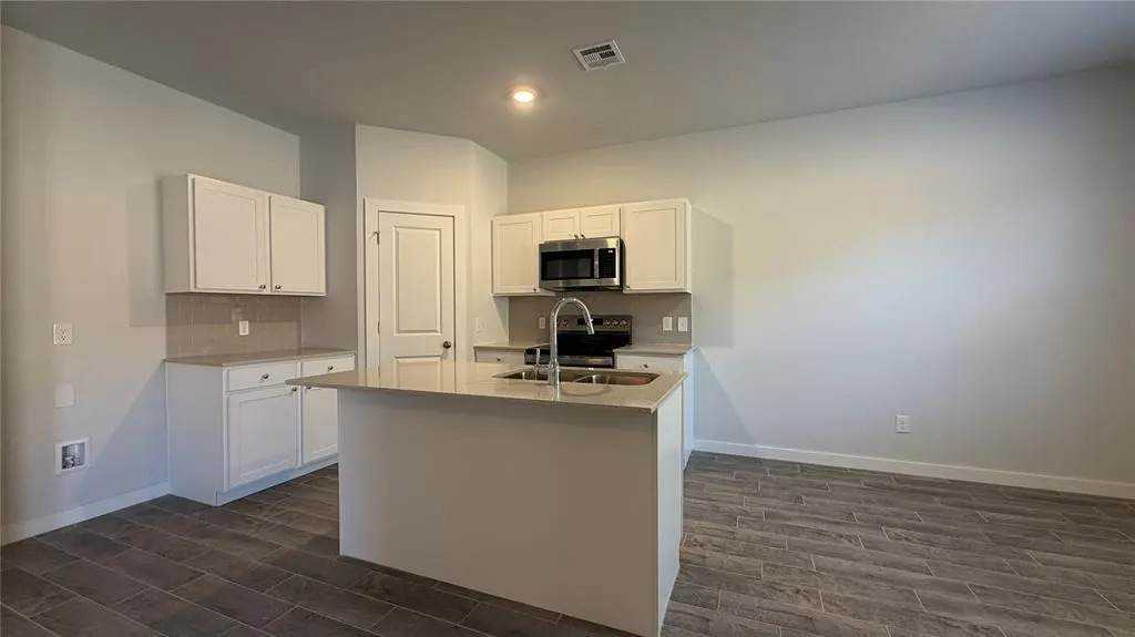 Photo 3 — 17421 Lantana Loop, Newalla, OK 74857