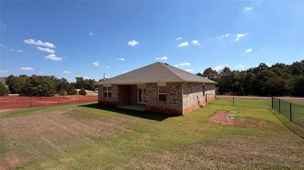 Photo 5 — 17421 Lantana Loop, Newalla, OK 74857