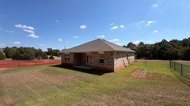 Photo 5 — 17421 Lantana Loop, Newalla, OK 74857
