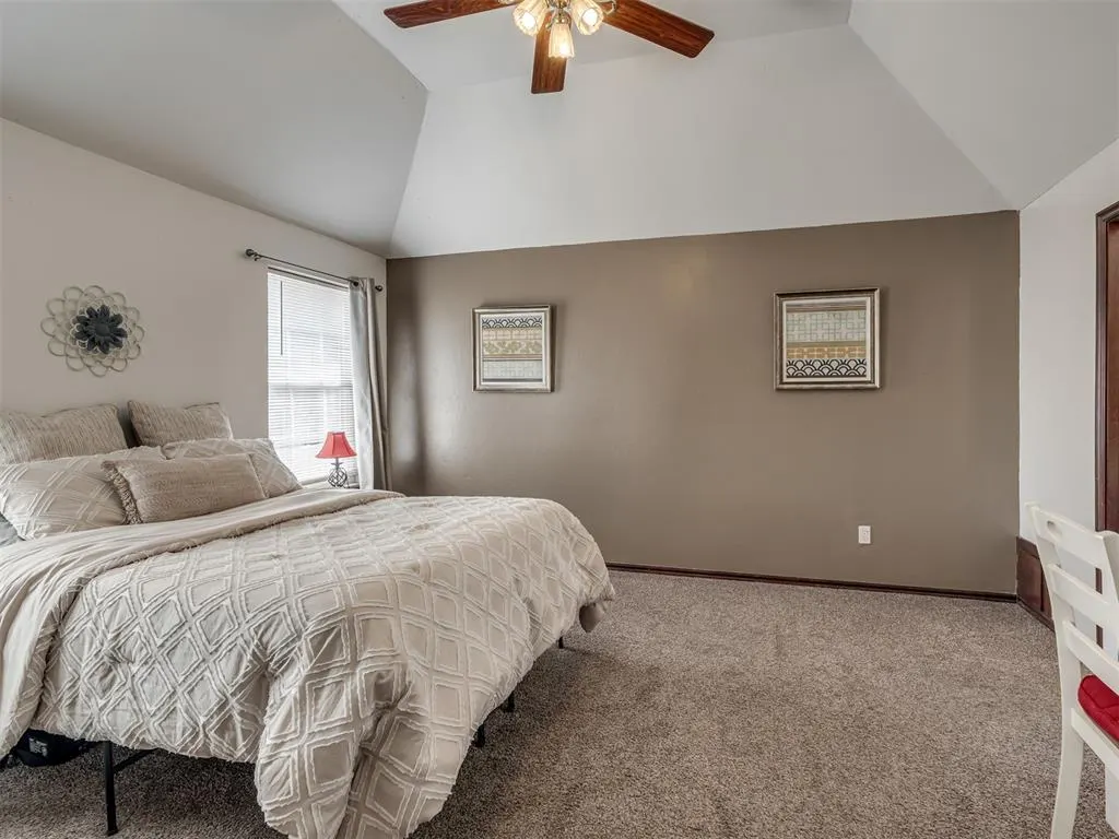 Photo 16 — 11712 SW 7th Street, Yukon, OK 73099