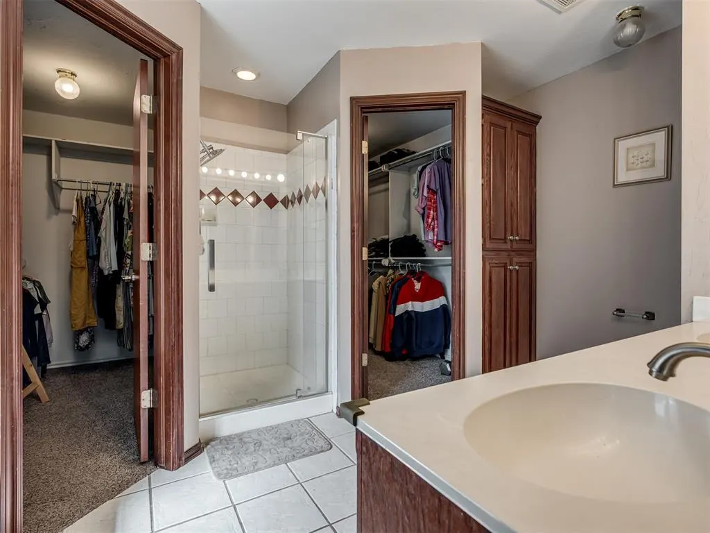 Photo 18 — 11712 SW 7th Street, Yukon, OK 73099