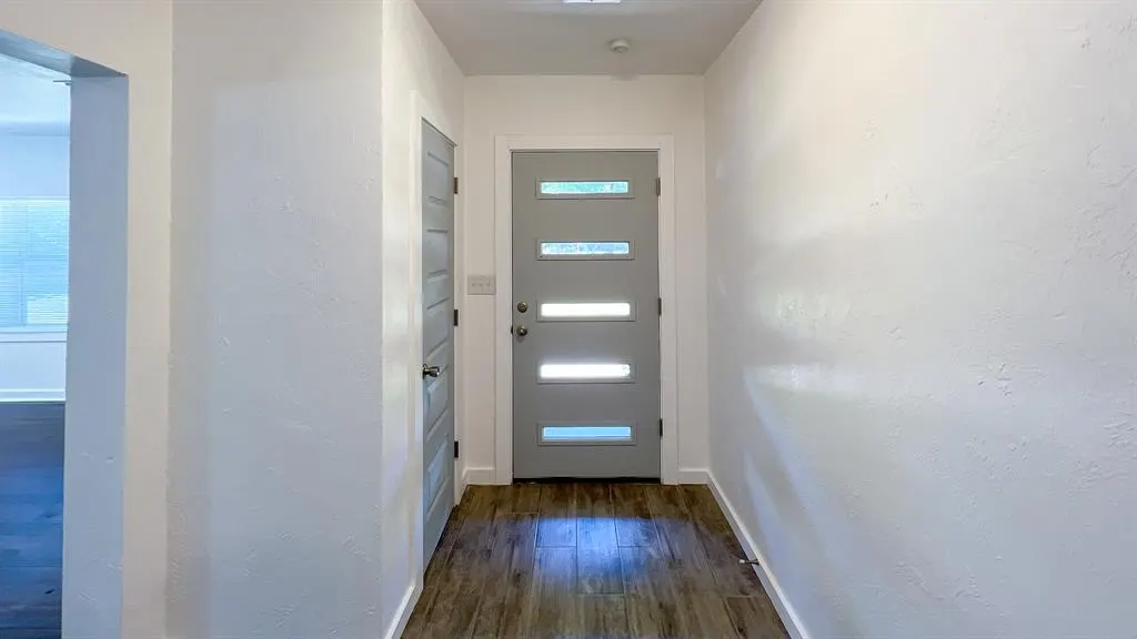Photo 3 — 6626 NW 12th, Oklahoma City, OK 73127