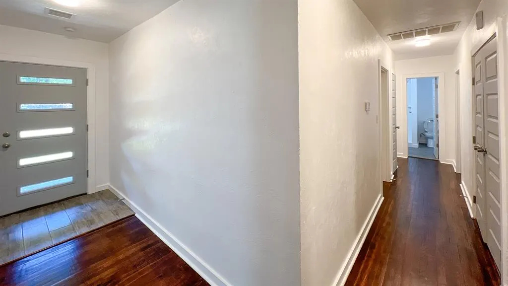 Photo 10 — 6626 NW 12th, Oklahoma City, OK 73127
