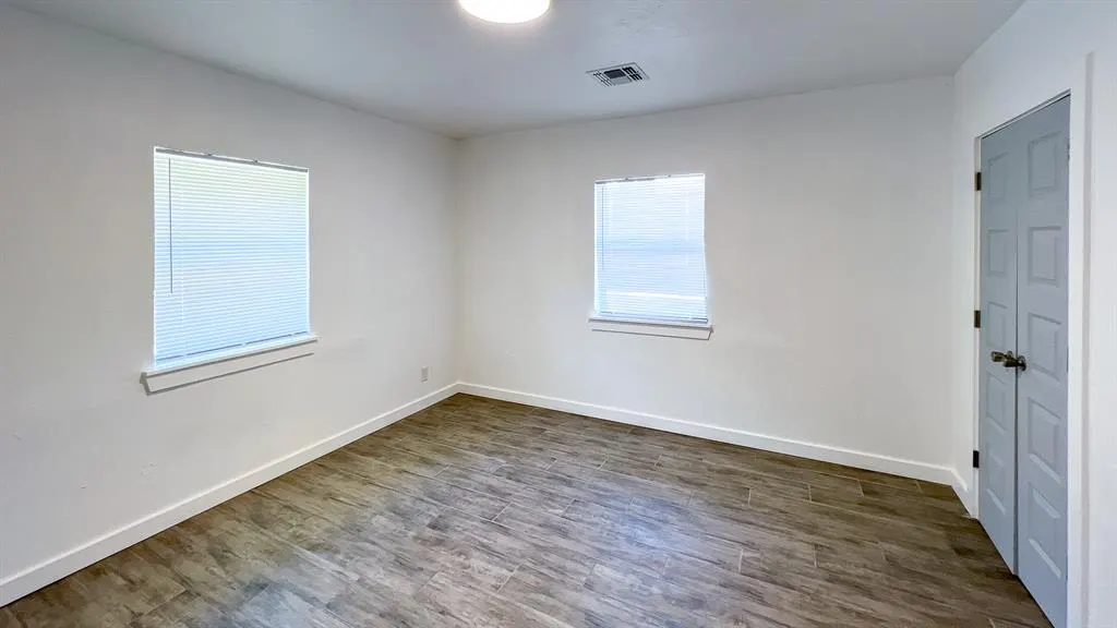 Photo 18 — 6626 NW 12th, Oklahoma City, OK 73127