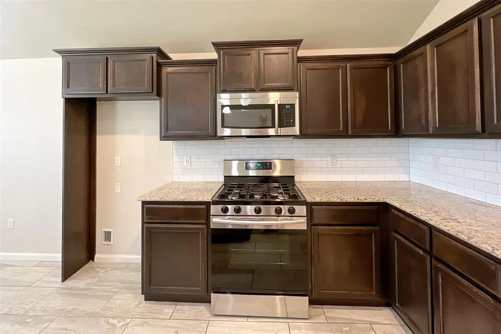 Photo 10 — 4812 Crystal Hill Drive, Oklahoma City, OK 73179