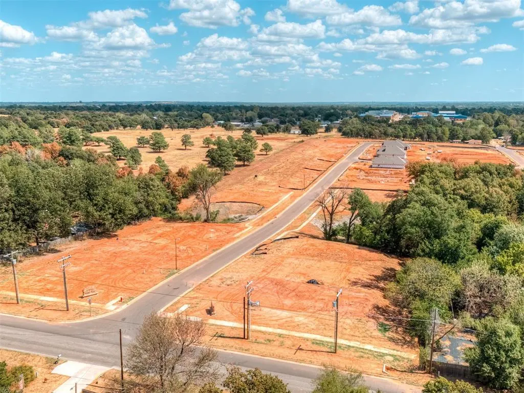 Photo 2 — 14135 Henney Ridge Street, Choctaw, OK 73020