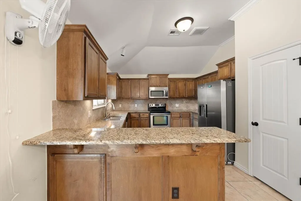 Photo 12 — 2420 NW 196th Terrace, Edmond, OK 73012