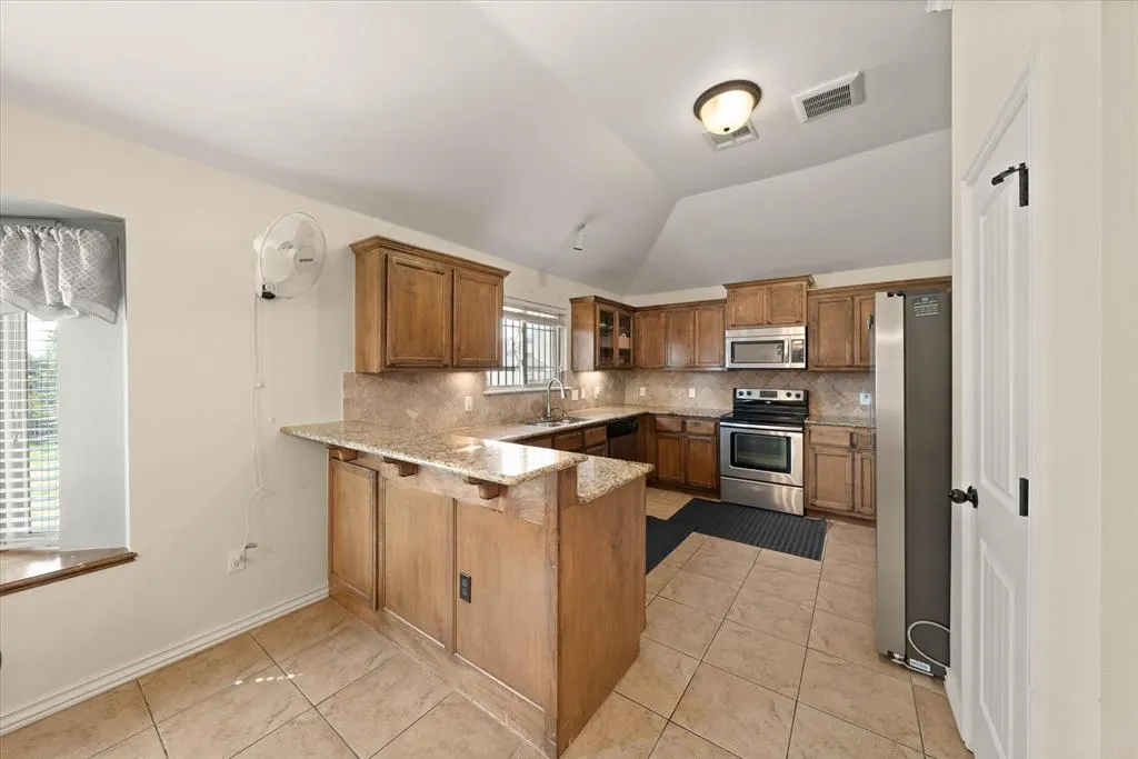 Photo 13 — 2420 NW 196th Terrace, Edmond, OK 73012