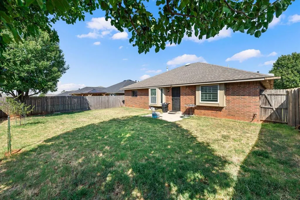 Photo 34 — 2420 NW 196th Terrace, Edmond, OK 73012