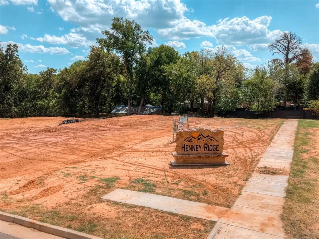 Front exterior — 2717 Garrett Street, Choctaw, OK 73020