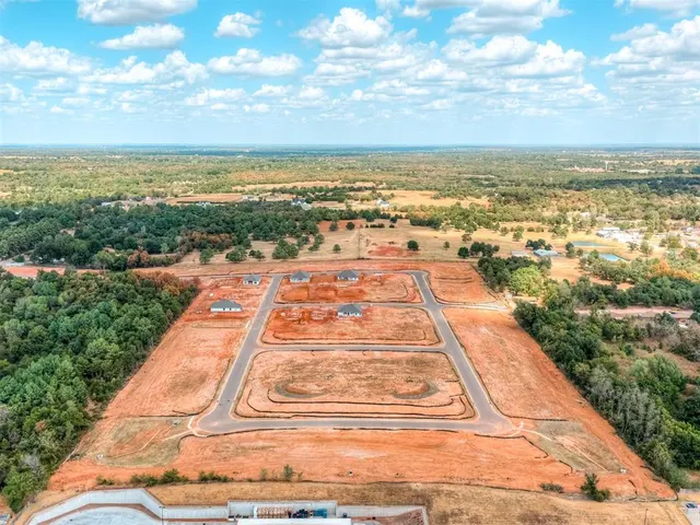 Photo 8 — 2717 Garrett Street, Choctaw, OK 73020