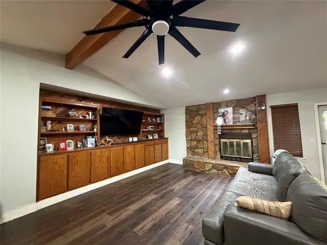 Photo 3 — 113 Lochwood Lane, Yukon, OK 73099