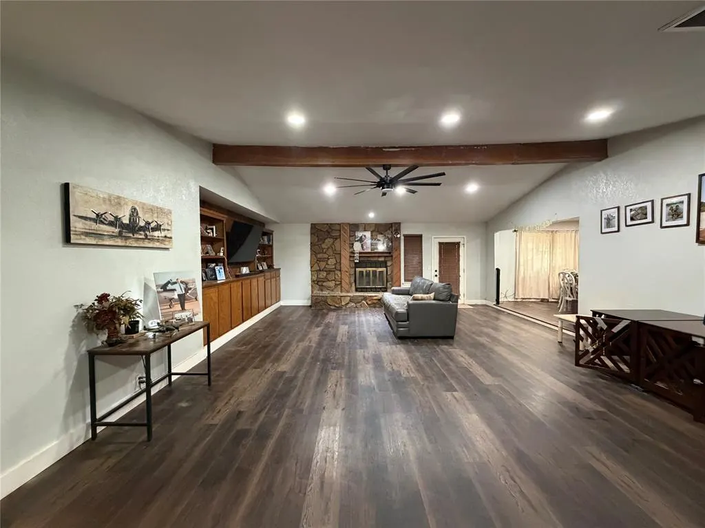 Photo 4 — 113 Lochwood Lane, Yukon, OK 73099
