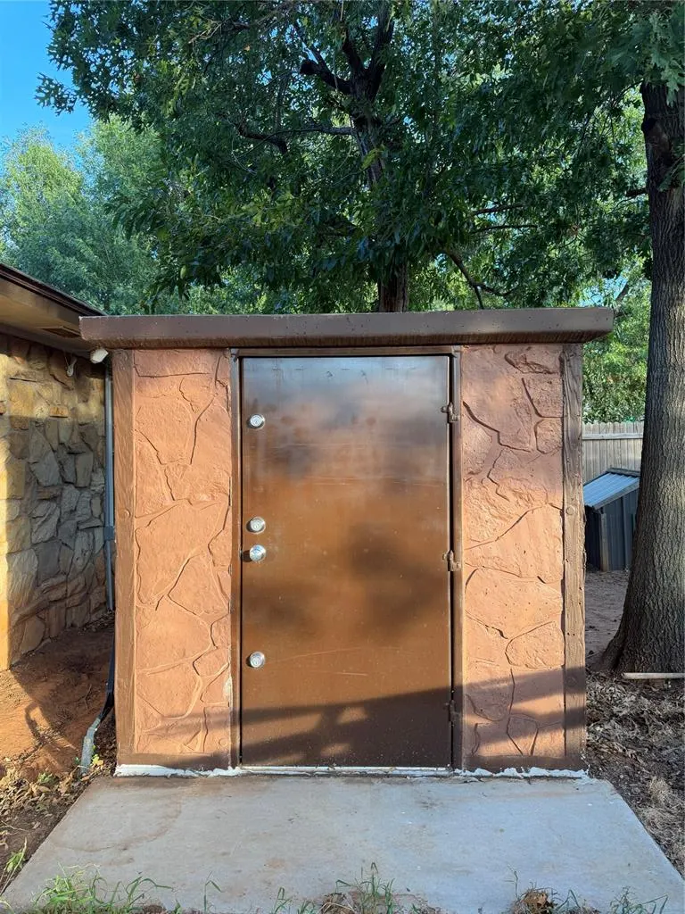 Photo 14 — 113 Lochwood Lane, Yukon, OK 73099