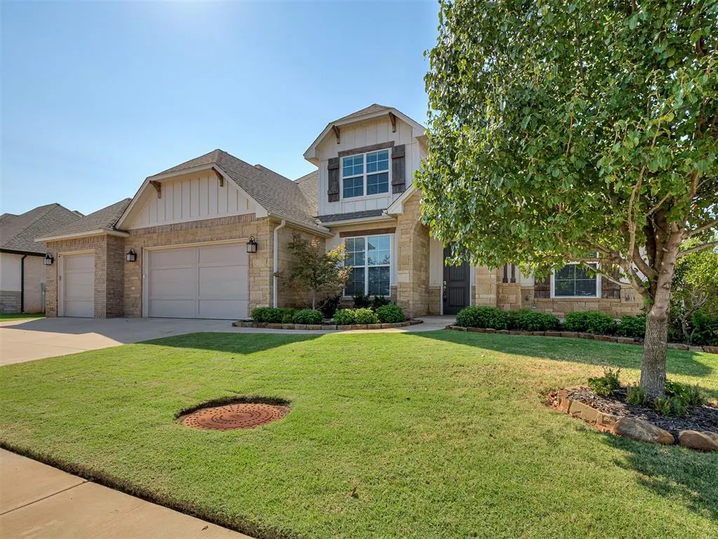 Photo 2 — 5708 NW 158th Street, Edmond, OK 73013