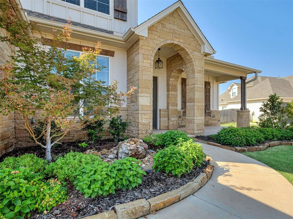 Photo 3 — 5708 NW 158th Street, Edmond, OK 73013