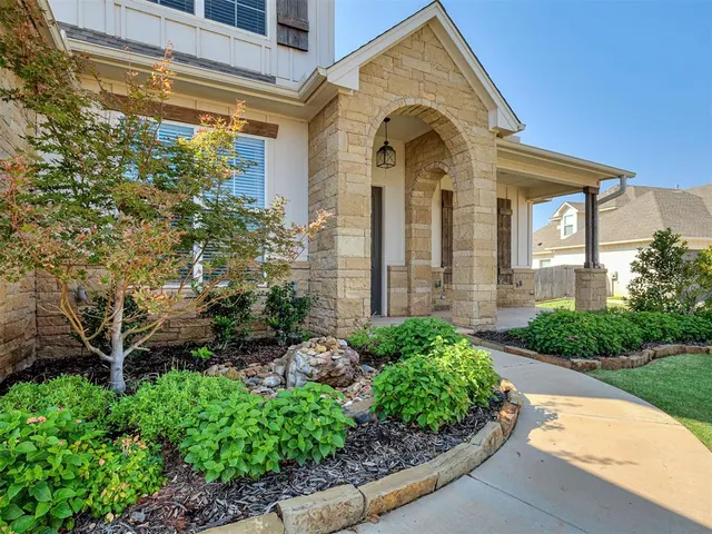 Photo 3 — 5708 NW 158th Street, Edmond, OK 73013