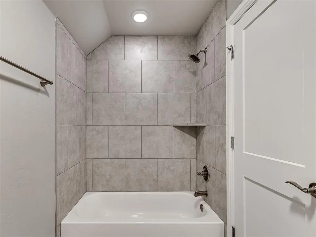 Photo 40 — 5708 NW 158th Street, Edmond, OK 73013
