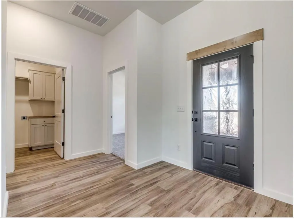 Photo 3 — 2317 El Cajon Street, Edmond, OK 73034