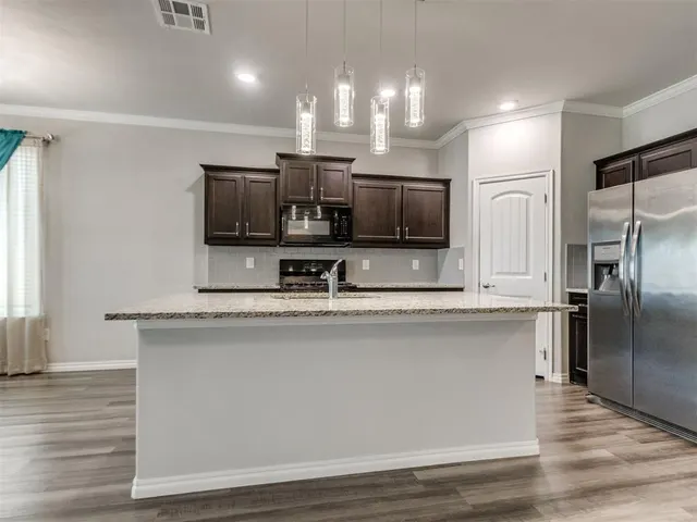 Photo 7 — 14805 Gravity Falls Lane, Oklahoma City, OK 73142