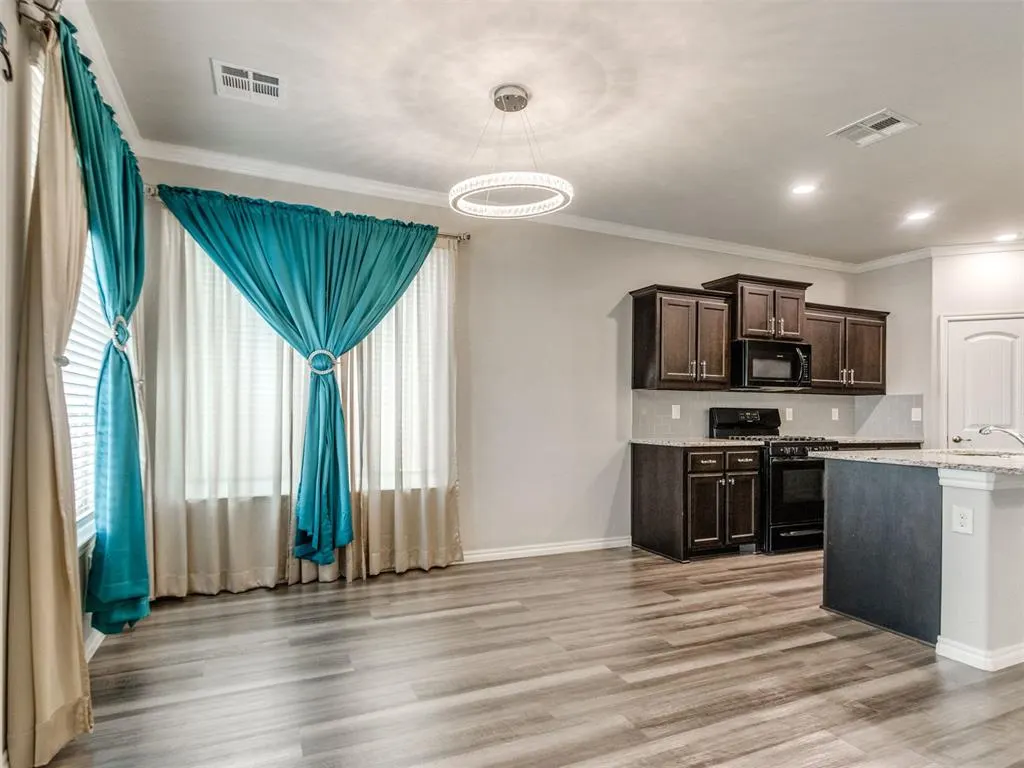 Photo 11 — 14805 Gravity Falls Lane, Oklahoma City, OK 73142