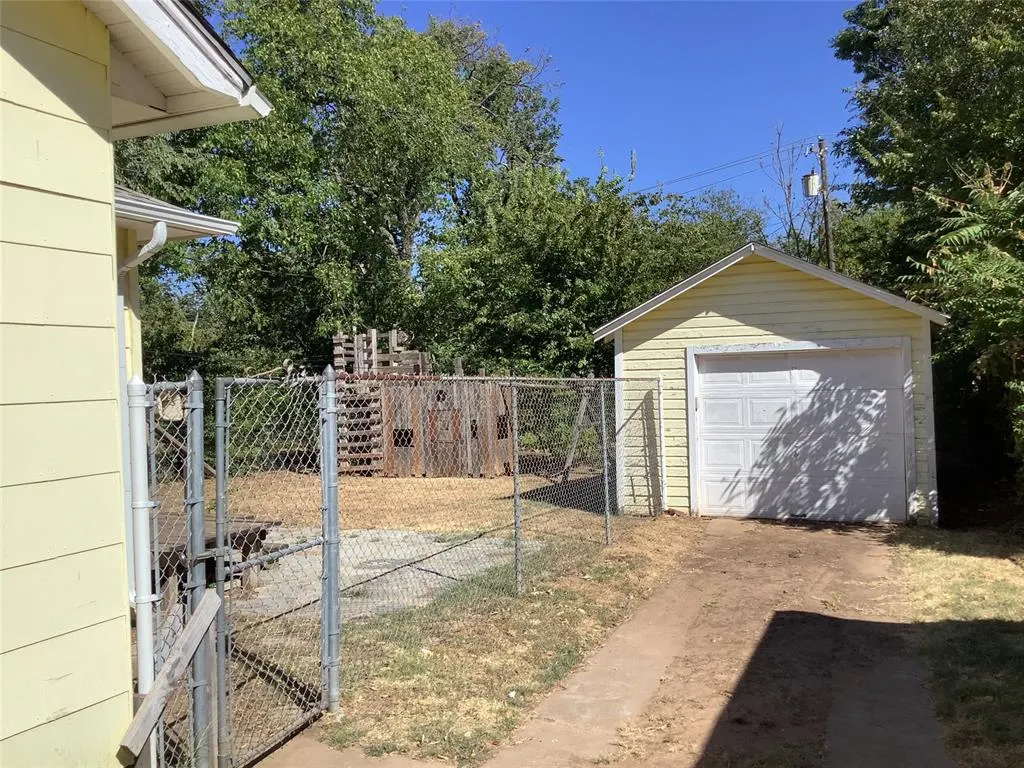 Photo 4 — 2615 NW 40th Street, Oklahoma City, OK 73112