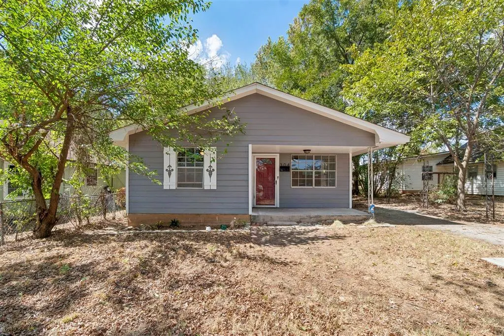 Photo 3 — 304 S Fourth Street, Noble, OK 73068