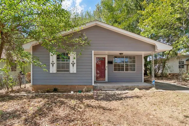 Photo 5 — 304 S Fourth Street, Noble, OK 73068