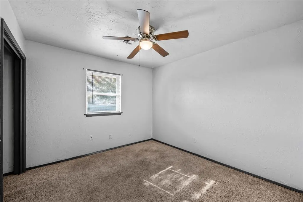 Photo 13 — 512 Wood Hollow Lane, Moore, OK 73160