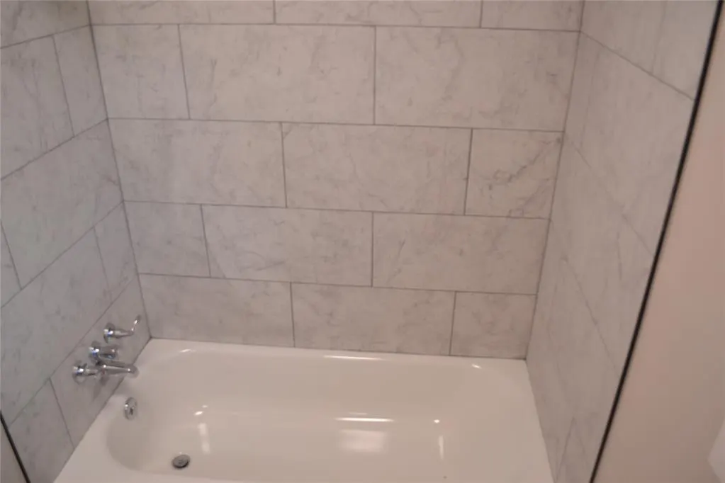 Photo 17 — 1020 Hickory Lane, Midwest City, OK 73110