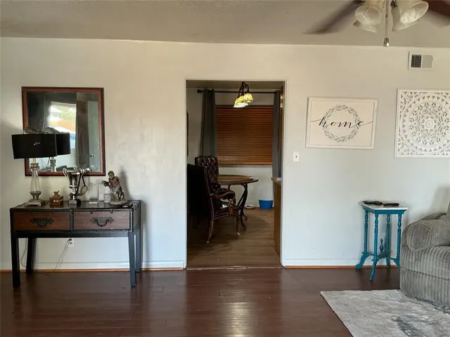 Photo 5 — 624 S 18th Street, Clinton, OK 73601
