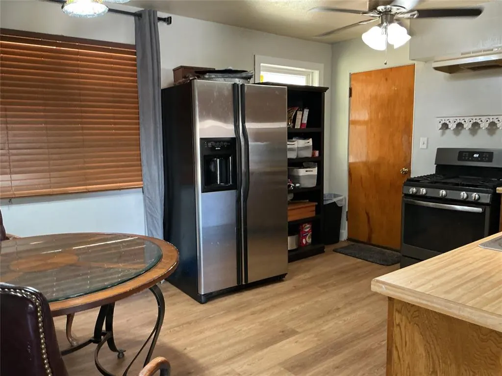 Photo 7 — 624 S 18th Street, Clinton, OK 73601