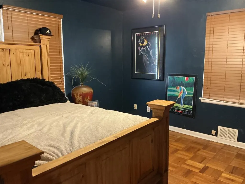 Photo 9 — 624 S 18th Street, Clinton, OK 73601