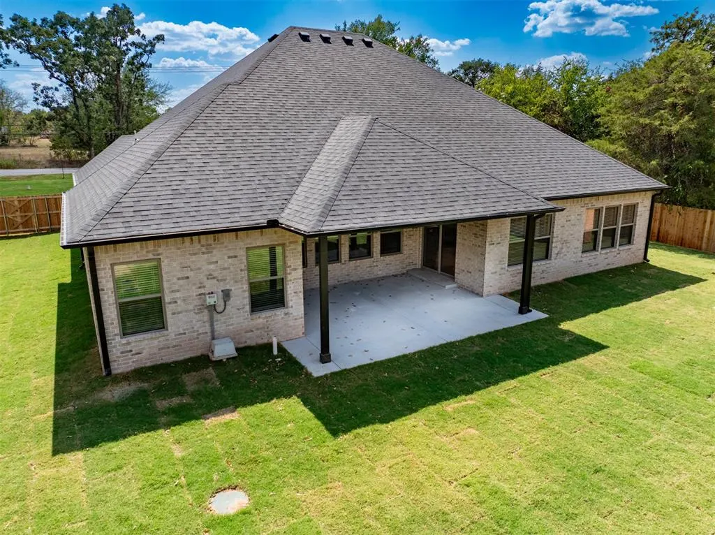 Photo 6 — 14471 E Wilshire Road, Jones, OK 73049