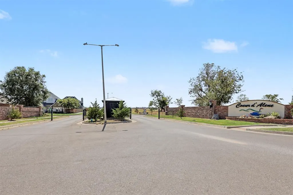 Photo 37 — 10701 Coeur Court, Yukon, OK 73099