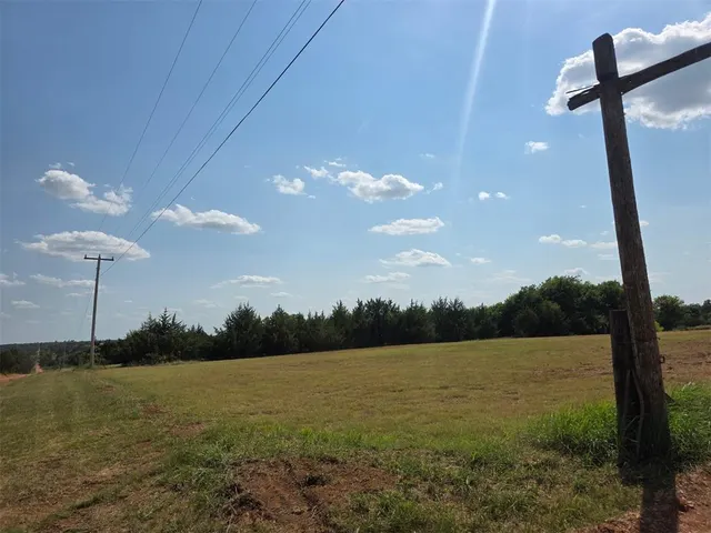 Photo 7 — 0004 S Anderson Road, Guthrie, OK 73044