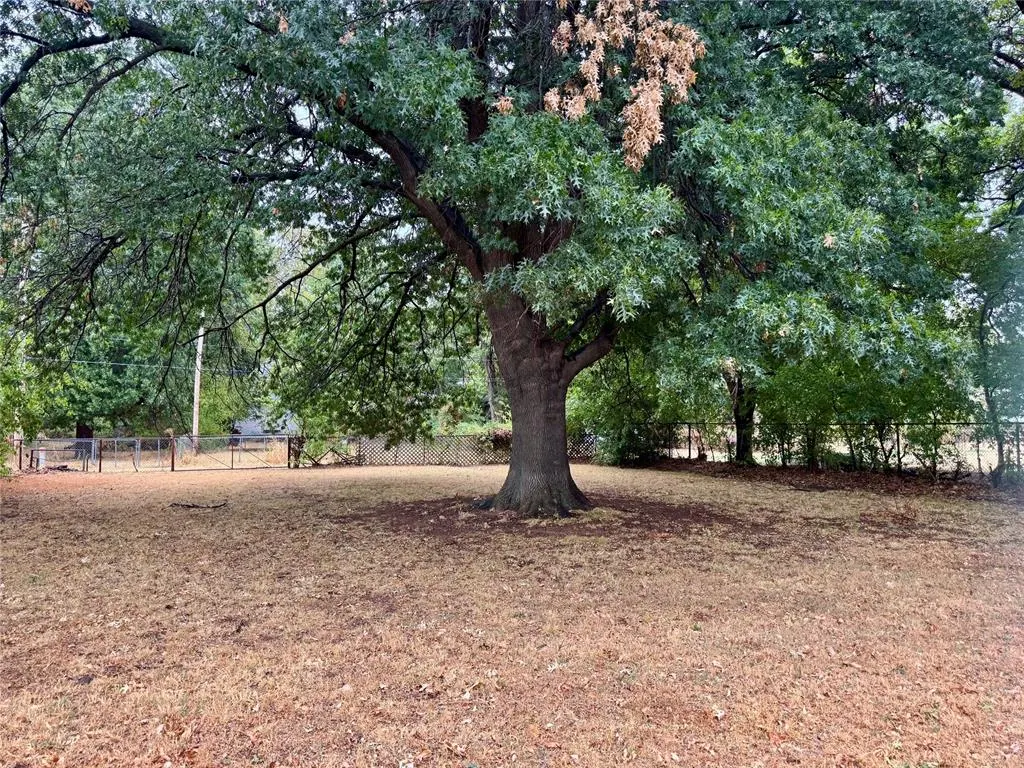 Photo 21 — 1305 S 10th Street, Chickasha, OK 73018